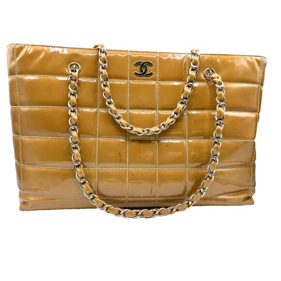 XL 15 x 10 Vintage Chanel Y2K patent Tablet Notebook Business Tote - Picture 1 of 15